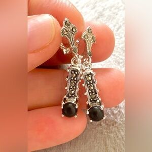 Elegant Silver and Black Dangle Earrings. Vintage sterling silver